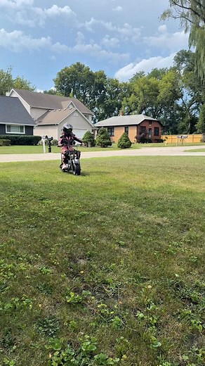 Sometimes the best memories start with a pull of the cord and a full tank. 🛠️💨 Taught her how to check the oil. Helped her fuel it up. Took the first ride to make sure it was ready. Then geared her up because her safety means everything. One mile, one moment, one memory at a time. 👨‍👧🏍️ Thank you @oryxearth_official for the opportunity to try out this fun mini bike! #MiniBikeAdventures #OryxEarth #GirlDadRides #MotorcycleBonding #RideTogether #FatherDaughterTime #YouthRider #embraceyouradve