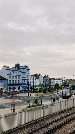 😊Ryde Esplanade | 17/12/2025 #isleofwight #travel #sightseeing #beach #transport #evenings #shorts