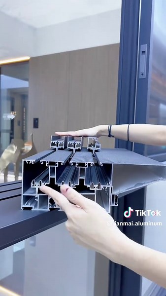 6-Rail Suspended Sliding Window Design Features