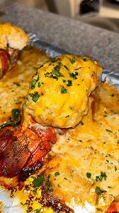 Crayfish Recipe 🦞 INGREDIENTS - 6 Crayfish - Salt - Pepper - Kashmiri Masala - Fish Spice - 1/2 Cup Grated Cheese - Fresh Parsley - 1 Lemon For the Butter Mixture - 2 Heaped Tablespoons Soften Salted Butter - 2 Teaspoons Crushed Garlic - 2 Teaspoons Freshly Chopped Parsley - 1/2 Teaspoon Kashmiri Masala - 1/2 Teaspoon Fish Spice - 1 Diced Chilli For The Sauce ( I used this sauce for three dishes, so alter the ingredients if you just making it for the Crayfish) - 2 Tablespoons Butter - 1 Tablesp