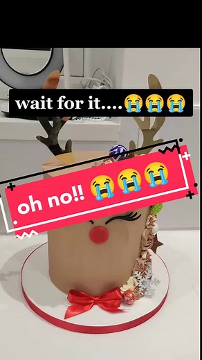 #cakefail #disaster #epicfailure #epicfailsfunny#epicfailshit #epicfailz #funny #epicfailornot #funnymoments #christmasbaking #christmas2022 #christmas #christmasfail ##christmasfails #fypage #fypシ #fyp #disasters #laughorcrysituation #laughorcry #funnytiktok #funnymoments #funnyvideo #funny