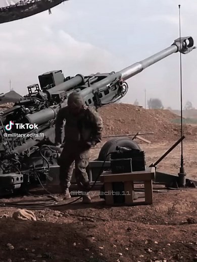 ⚠️weapons used in this video are fake⚠️| M777☕️ | #usmilitary #militarytiktok #M777 #soliders #militaryartillery #military #strength #millitaryedits #militarystrong #fypage #foryoupage #fypシ #fyp #usastrong #trained