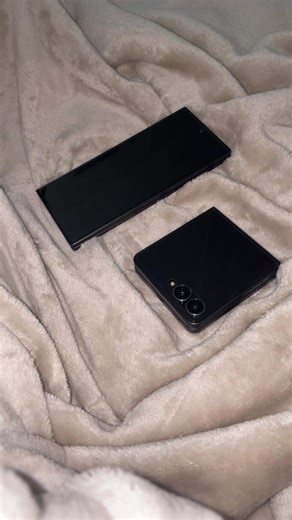 Exploring the Samsung Galaxy Z Fold & Z Flip Features