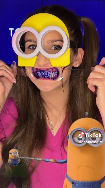 Minions Toothbrush Teeth Cleaning