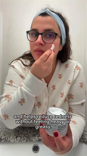 CladysUSA on Instagram: "Skin reset, but make it aesthetic ✨💚 Gentle exfoliation + deep calming = this Dr.G R.E.D Blemish duo 🤍 The Brightening Peeling Gel gives me that smooth, fresh glow, and the R.E.D Blemish Clear Soothing Cream melts into my skin to calm redness and lock in hydration — no irritation, no heaviness. Minimal routine, maximum glow. Sensitive-skin approved & glow-worthy ✨ #DrG #REDBlemish #KBeautyFinds #SkinGoals #GlassSkinVibes #CalmAndClear"