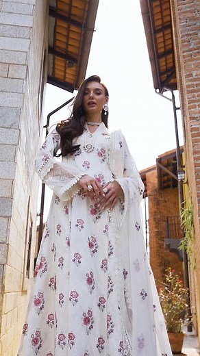 69K views · 737 reactions | Excited to announce the launch of our Spring Summer Collection ’24. Now available nationwide in stores and online at https://bit.ly/Spring-Summer24-Lookbook SKU: CH4493 #BAREEZE #newsummercollection #summer2024 #bareezesummer24 #springsummer | Bareeze | Facebook