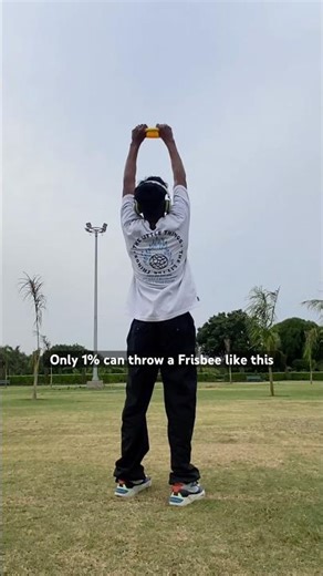Perfect Frisbee Boomerang Return 🎯 Only 1% Can Do This #shorts