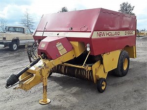 1995 New Holland D1000 Big Square Baler | Agriculture