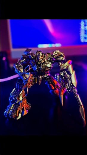 This Megatron Figure is INSANE! #transformersriseofthebeastsreview #actionfigures