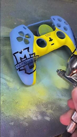 Painting a PS5 CONTROLLER!