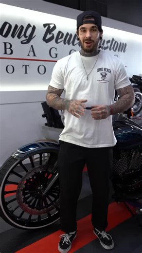 Long Beach CUSTOM Baggers on Instagram: "⛽️ Myles - Tip of the Day 🏍️ How to replace or install kickstand"