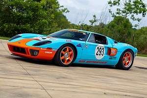 2006 Ford GT: The Road To 300 MPH!