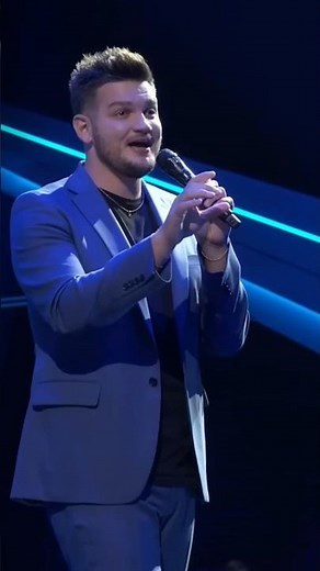 Hayden Grove Performs "Mack the Knife" | The Voice Blind Auditions