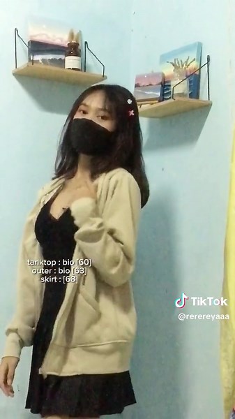 how to style tank top 🪐 #outfitideas #outfits #outfitinspo #stylingtips #outfitsimple #tanktopoutfit #outfittanktop