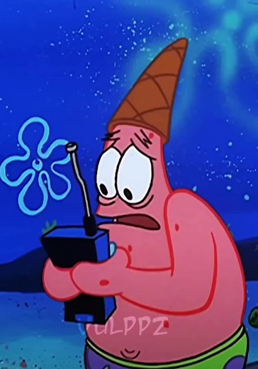 Wee woo #fyp#foryou#vulppzv#havøcgrp#patrick#spongebob#maniac#wee#woo | he's just standing there menacingly
