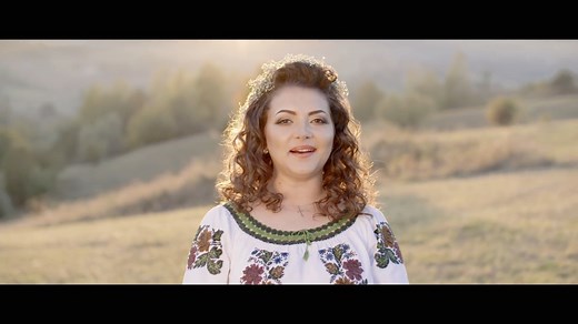 307K views · 10K reactions | Cantecul de suflet al romanilor de pretutindeni ❤ | Laura Olteanu | Facebook