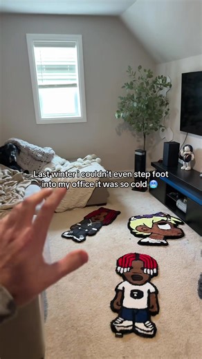 The best looking and most powerful space heater for the price ✅😮‍💨🤷🏼‍♂️ #christmasdeals #spaceheater #smallspaceheater #portableheaters #tiktokshopcreatorfinds