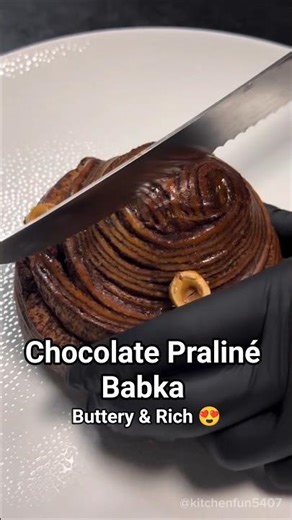 Buttery Insanely Delicious Chocolate Praline Babka 🔥 #cake #baking #recipe #chocolate