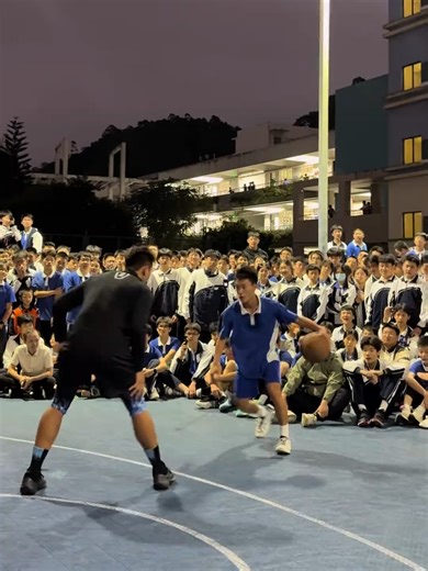 变向不减速！新出产的膝盖就是好用！#sports #basketball #basketball🏀