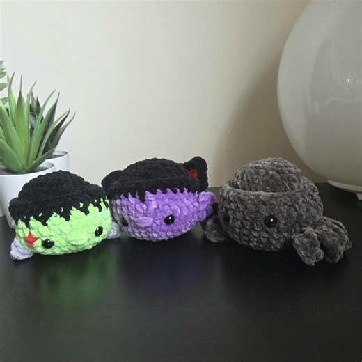 Crochet Stress Balls: Handmade Plush Spider, Vampire or Frankie - Etsy