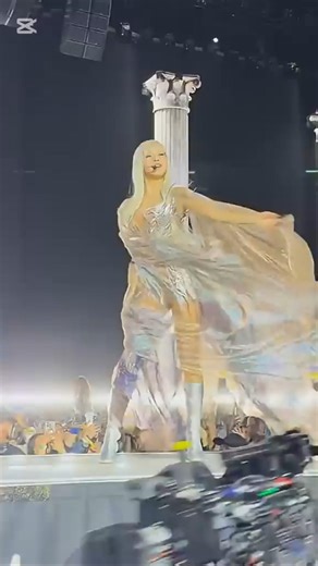 Lisa just Broke the internet with " Bad Angel " 😱🔥 #13million #kpop