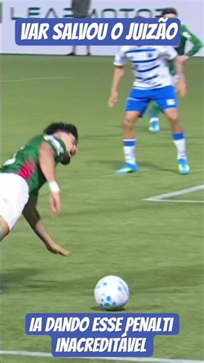 VAR SAVED THE REFEREE. The referee awarded a penalty in that play, but VAR ordered the decision t...