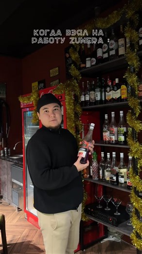 RETRO BAR | Щучинск | Боровое on Instagram: "Мы ждём вас каждый день с 16:00 до 03:00 — отличная музыка, танцы, караоке в отдельной кабинке, уютная атмосфера и настроение для настоящего отдыха. Отдохните от рабочих дней, расслабьтесь и проведите вечер в компании друзей. Retro Bar — мы ждём вас каждый день! 💃🕺 📲7747 314 70 07"