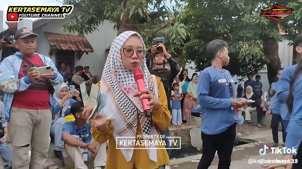 robet (@cirebon623)’s videos with suara asli - robet