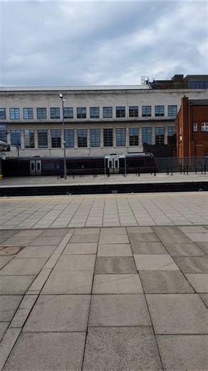 An East Midlands Railway Class 170 leaving Nottingham. #trains #trainspotting #trainspotter #shorts