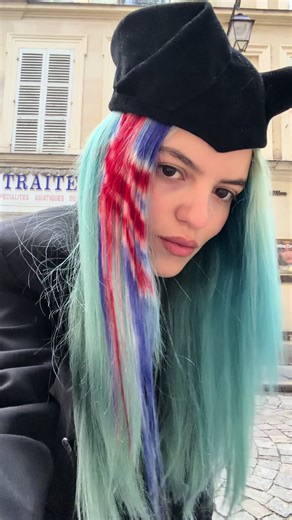 💂‍♀️💂‍♀️ Plein de nouveaux modèles arrivent ce dimanche ! Vinted —> studiolyee #lyée #ideedecoiffure #bluehair #mecheclispable #hairtok