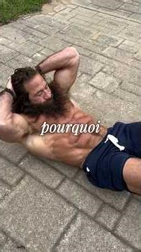 Pourquoi tu vois jamais tes abdos ?#musculation #abs #shorts