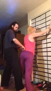 How to properly search someone in the police hold