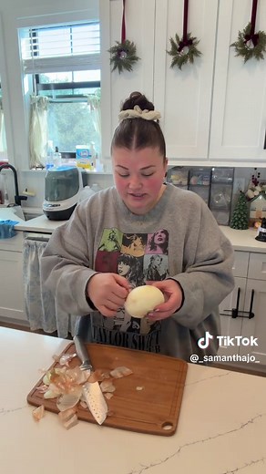 Delicious Onion Boil Recipe: Cook Along with Me