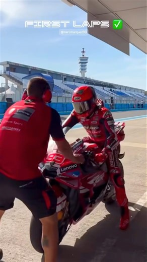 🚀 Marc Márquez rodando en los Test de Jerez. #motogp #marcmarquez #spanishgp #jereztest
