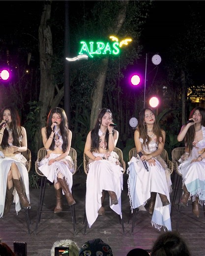 ‘DALAWA’ by KAIA Live at Alpas La Union 🌅🌊 Watch it on KAIA Official YouTube channel 💌 #KAIA #SunsetSessionsWithKAIA #DALAWAbyKAIA #KAIAatALPAS