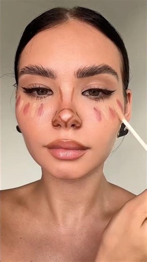 Tried a baddie‘s💅viral nose contour + blush hack 👀✨#makeupshorts #shorts