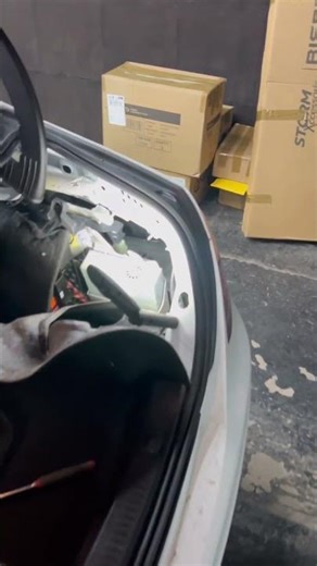 Mercedes w213 E220 Engine Ecu & Adblue Ecu Location For Tuning #ecuremap #eclass #mercedesupgrade