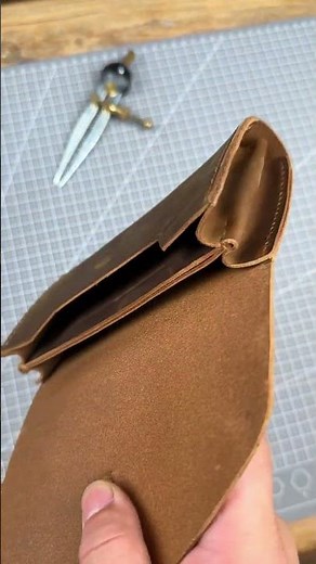 Custom Engraved Leather Tobacco Pouch – Personalize with Logos! #engravingservice #handmade