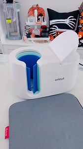 Do you want to sublimate frosted glass cans in the Cricut Mug Press? There’s a hack for that! Check it out at https://michellespartyplanit.com/2022/09/how-to-sublimate-frosted-glass-can-tumblers-with-cricut-mug-press/ | Michelle's Party Plan-It by Michelle Stewart