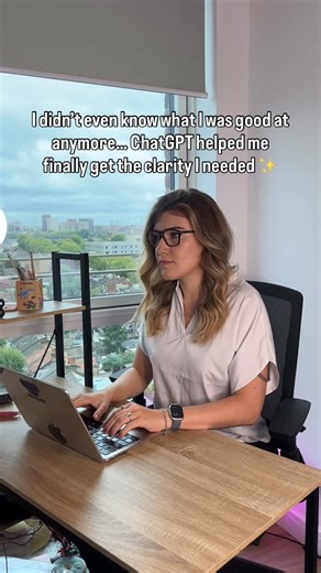 Kate | 3D Marketing & Personal Brand on Instagram: "Prompt below: “You’re my strengths coach, pattern spotter, and belief untangler. Lately, I feel like I’ve lost track of what I’m actually good at. My confidence’s taken a hit. The things I used to be proud of? They feel blurry now. And when someone asks, “What do you want to do?” — I freeze. Your job is to help me: – Reflect on the skills I’ve built that I now take for granted – Notice patterns in what energizes me vs. drains me – Separate “wha