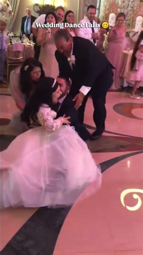 Wedding Dance Fails 🥴