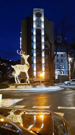 Prin Brasov 🏔 . . @calatorvisator #brasovromania #romania #beautifulromania #brașov #experienceromania #transilvania #brasov #romaniafrumoasa #brasovcity | BrasovU
