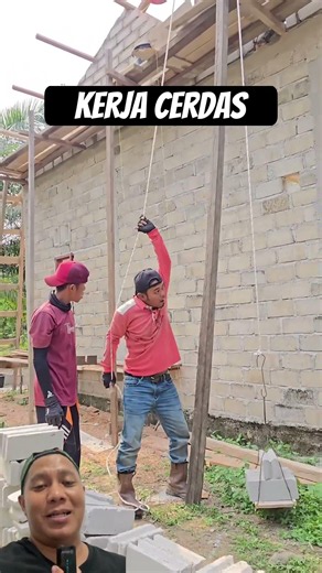 The Secret to Hoisting Materials Using This Pulley #shorts #diy #craft #carpentry #construction