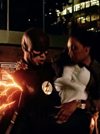 Barry rescues Iris from armed thugs at super speed #shorts