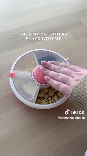 Mom and Toddler Morning Routine with Easy Snack Packing!