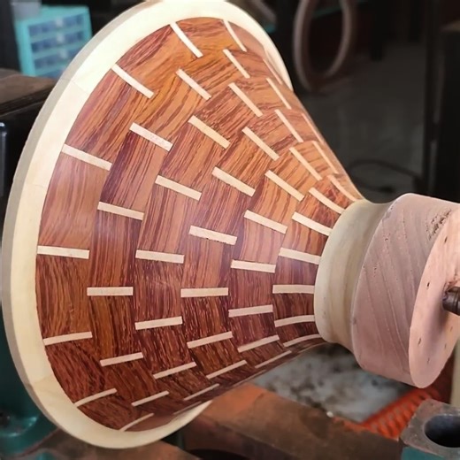 214K views · 2.5K reactions | Woodturning Rengas Wood Bowl | DIY & Crafts USA | Facebook