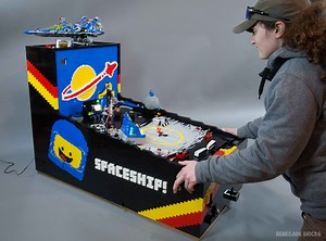 Working LEGO pinball machine built from 15,000 bricks features Benny in all his Classic Space glory [Exclusive Feature] - The Brothers Brick