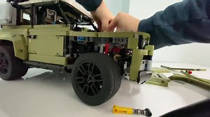 LEGO 机械组路虎揽胜 (42110) 悬架更换