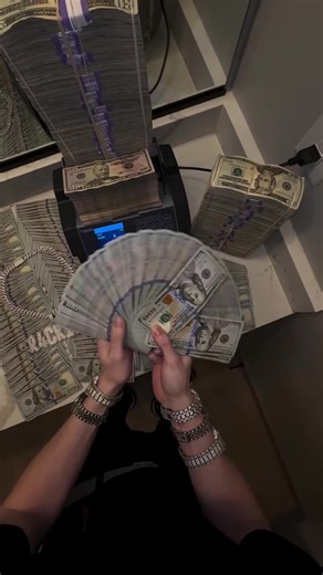 Exploring the Rich Lifestyle Mindset