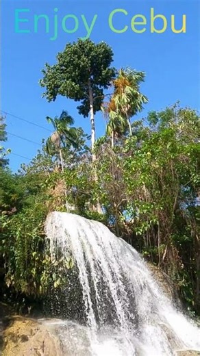Relax by the waterfall in Cebu philippines 🇵🇭